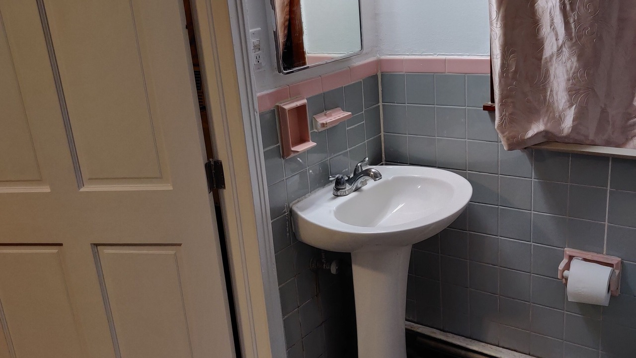 Photo of Bedroom in Firthcliffe