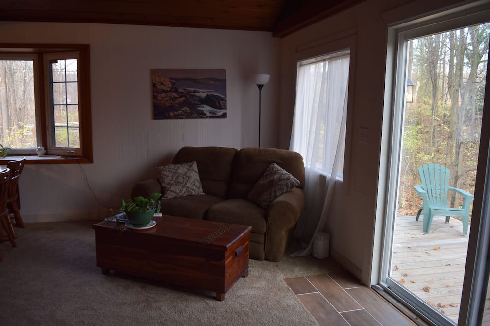 Photo of Livingroom in North Boston