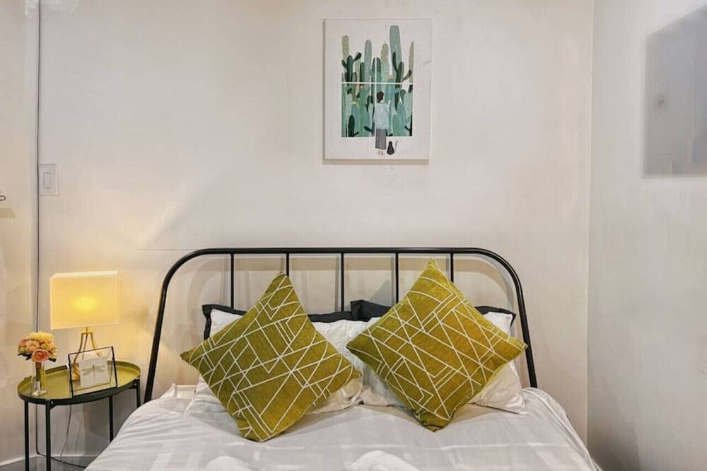 Photo of Bedroom in Graduate Hospital
