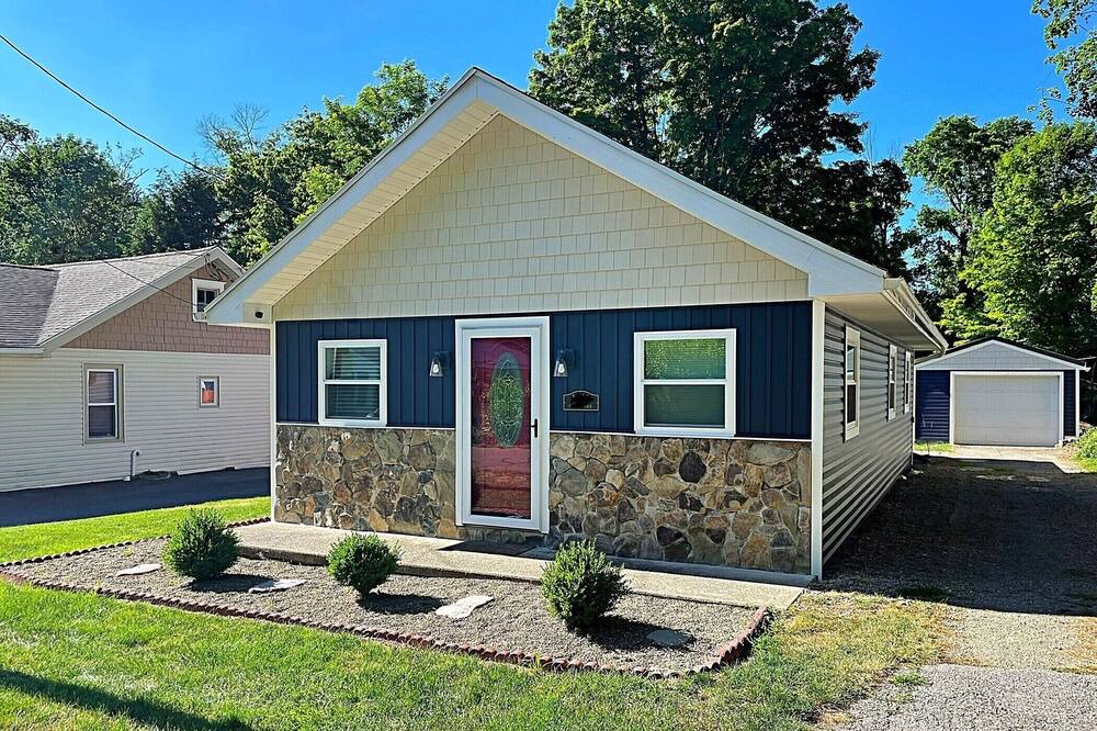 Photo of Others in Conneaut Lakeshore
