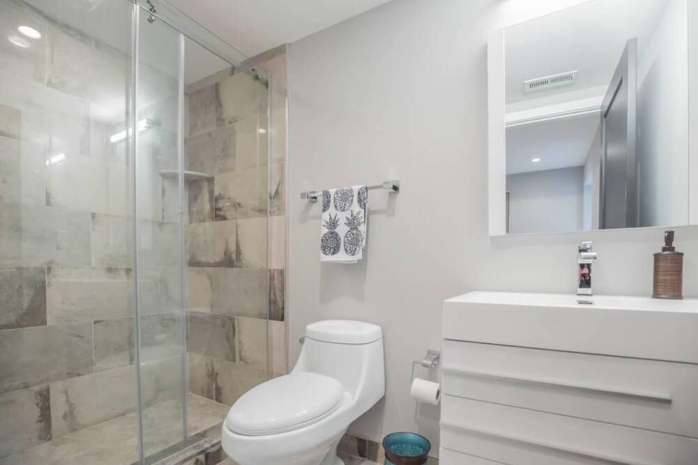 Photo of Bathroom in Fairmount