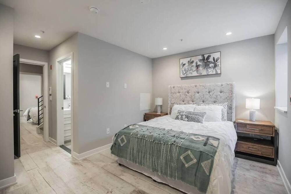 Photo of Bedroom in Fairmount