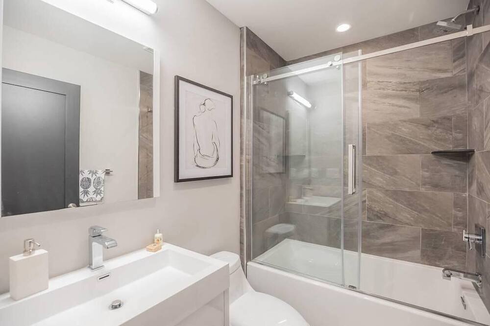 Photo of Bathroom in Fairmount