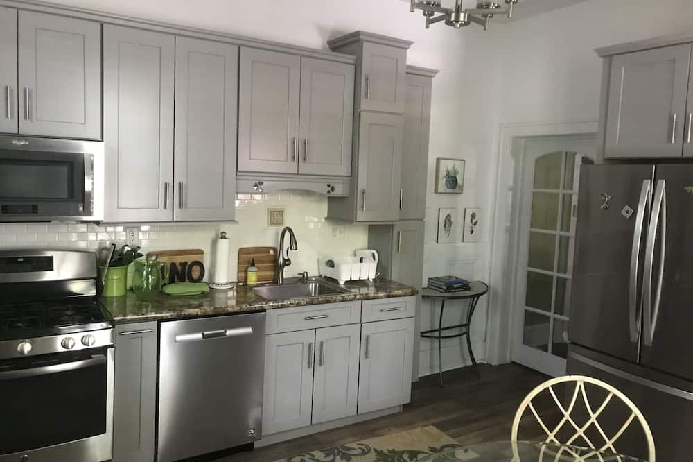 Photo of Kitchen in Frostburg