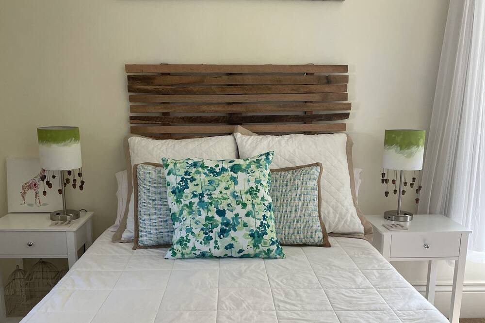 Photo of Bedroom in Frostburg