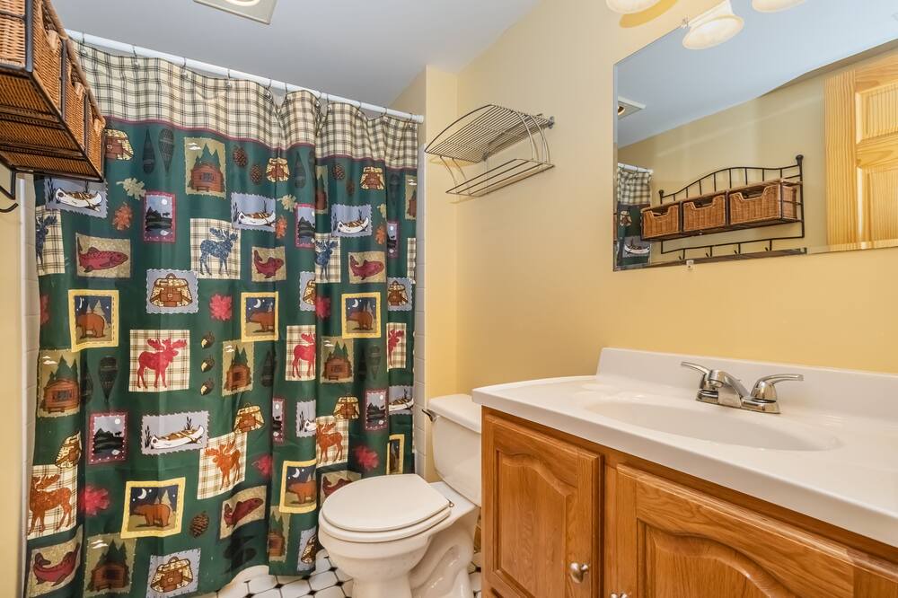 Photo of Bathroom in North Glade Hills