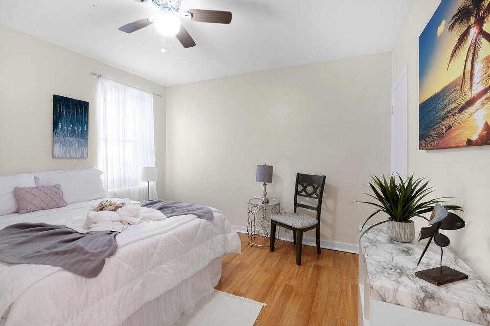 Photo of Bedroom in Graduate Hospital