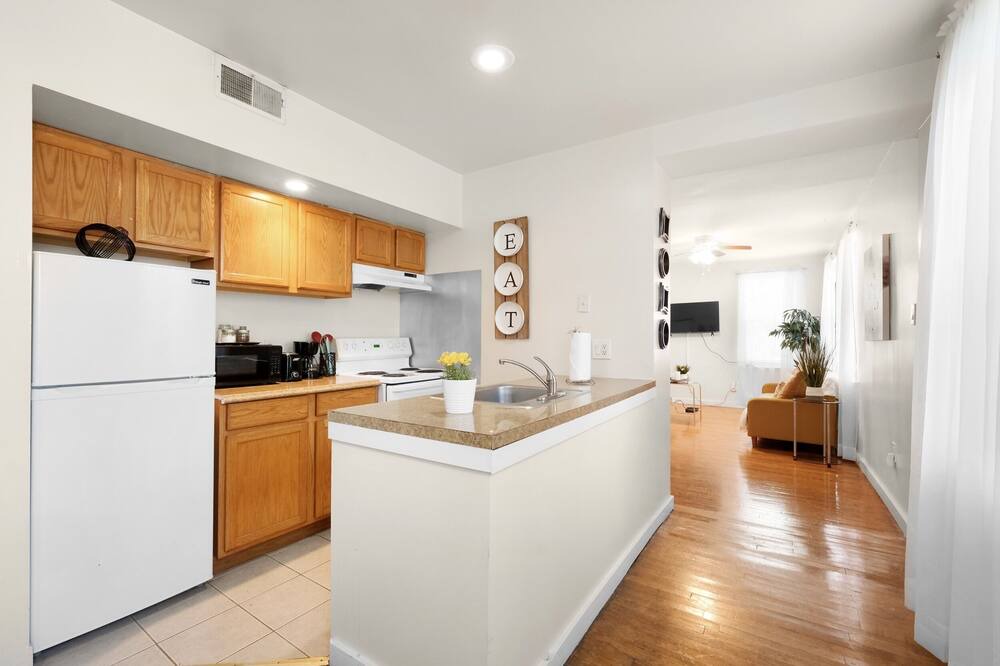 Photo of Kitchen in Graduate Hospital