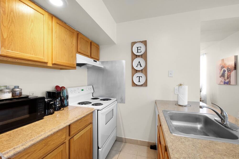 Photo of Kitchen in Graduate Hospital