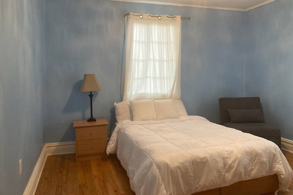 Photo of Bedroom in Monticello