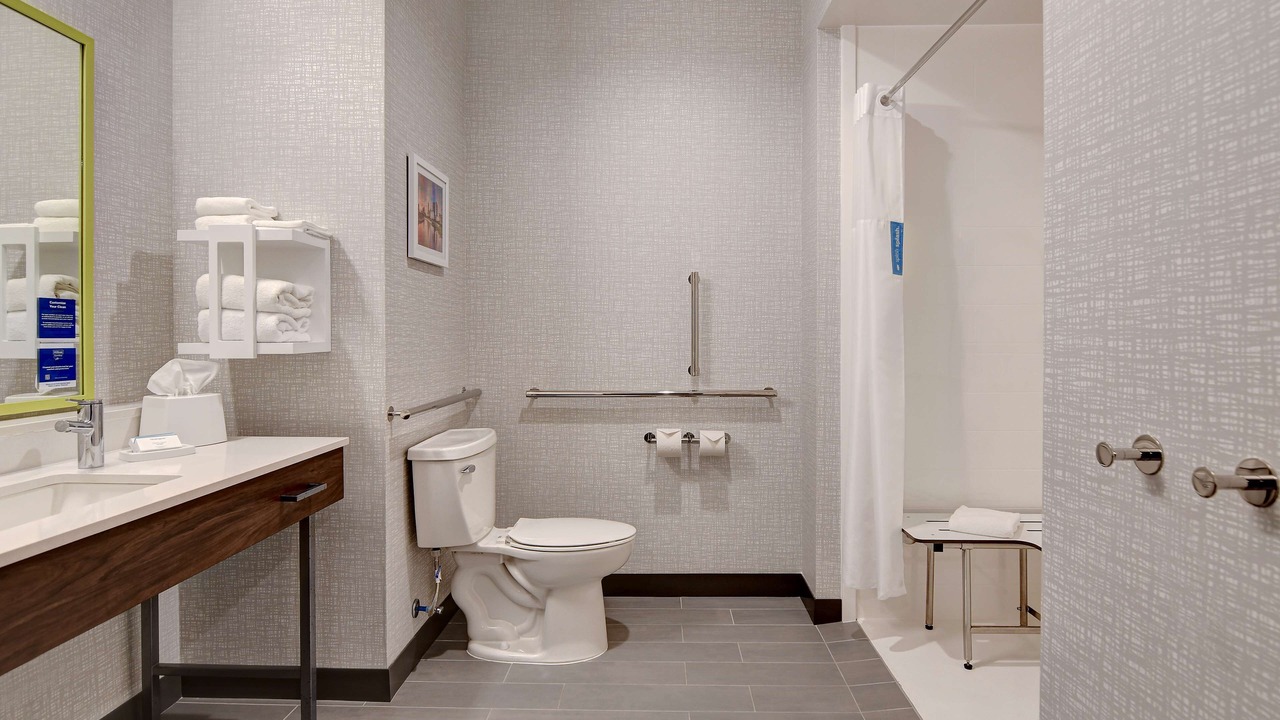 Photo of Bathroom in Canal Winchester