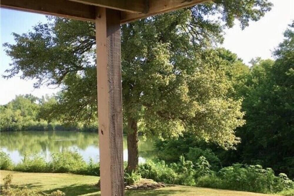 Photo of Patio Balcony in Kelleys Island