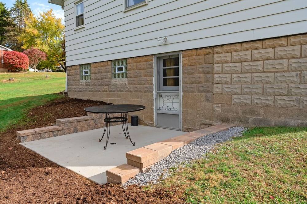Photo of Patio Balcony in Gibsonia
