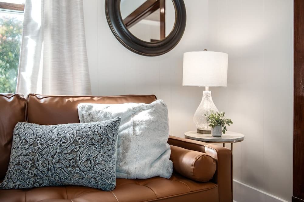 Photo of Bedroom in Gibsonia