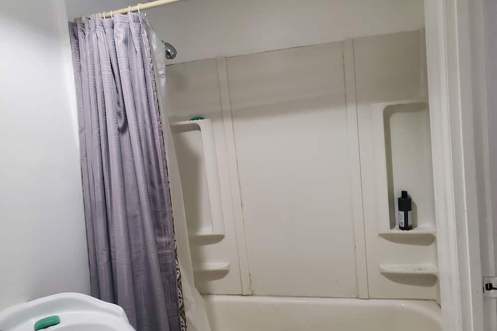 Photo of Bathroom in Downtown Baltimore