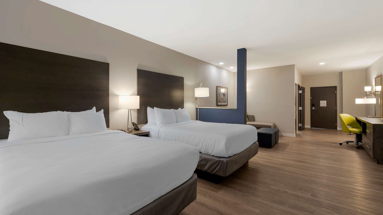 Photo of Bedroom in Mount Auburn