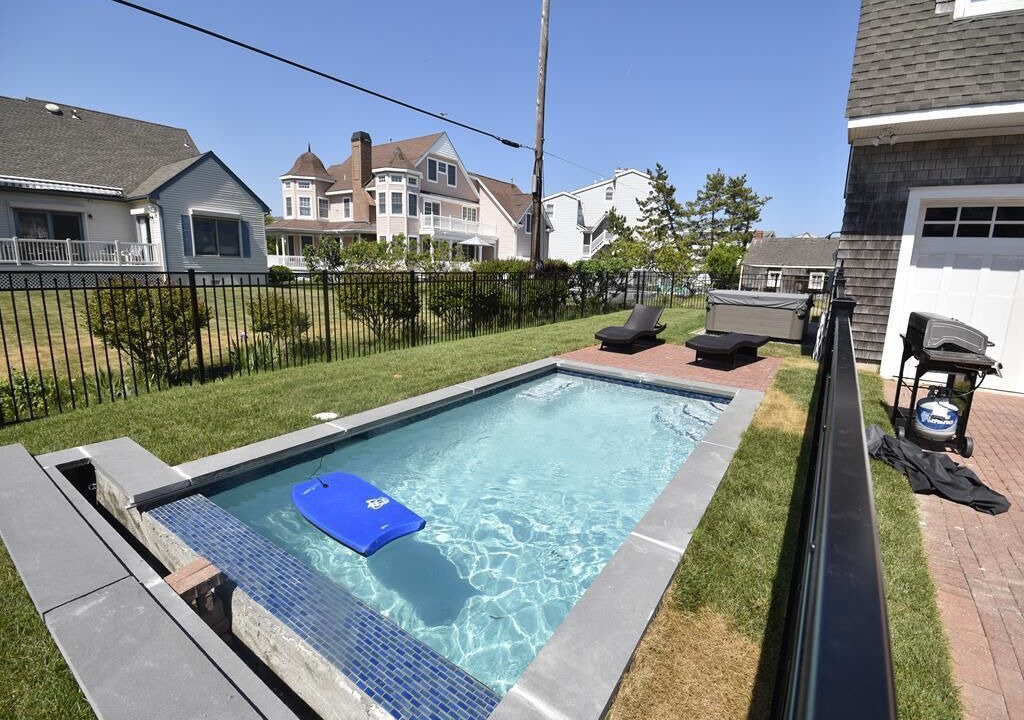 Photo of Outdoor in Admiral Estates