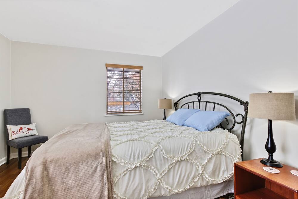 Photo of Bedroom in Franklin - Randolph