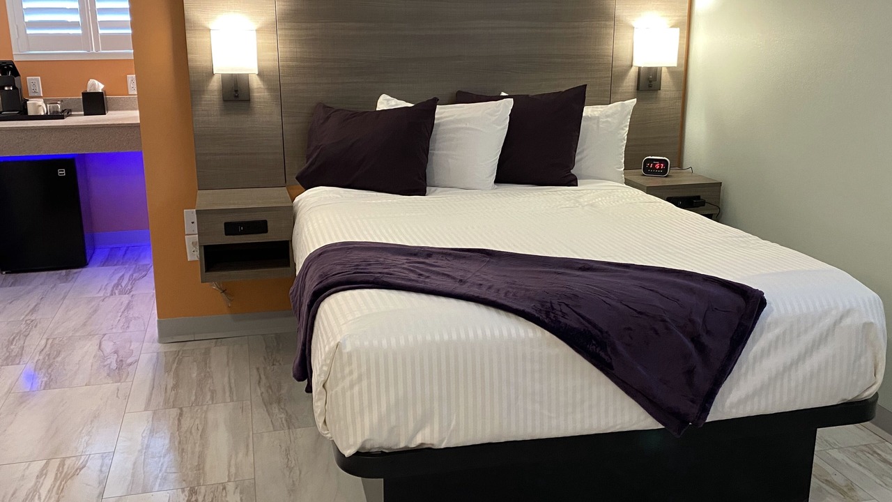 Photo of Bedroom in Logan