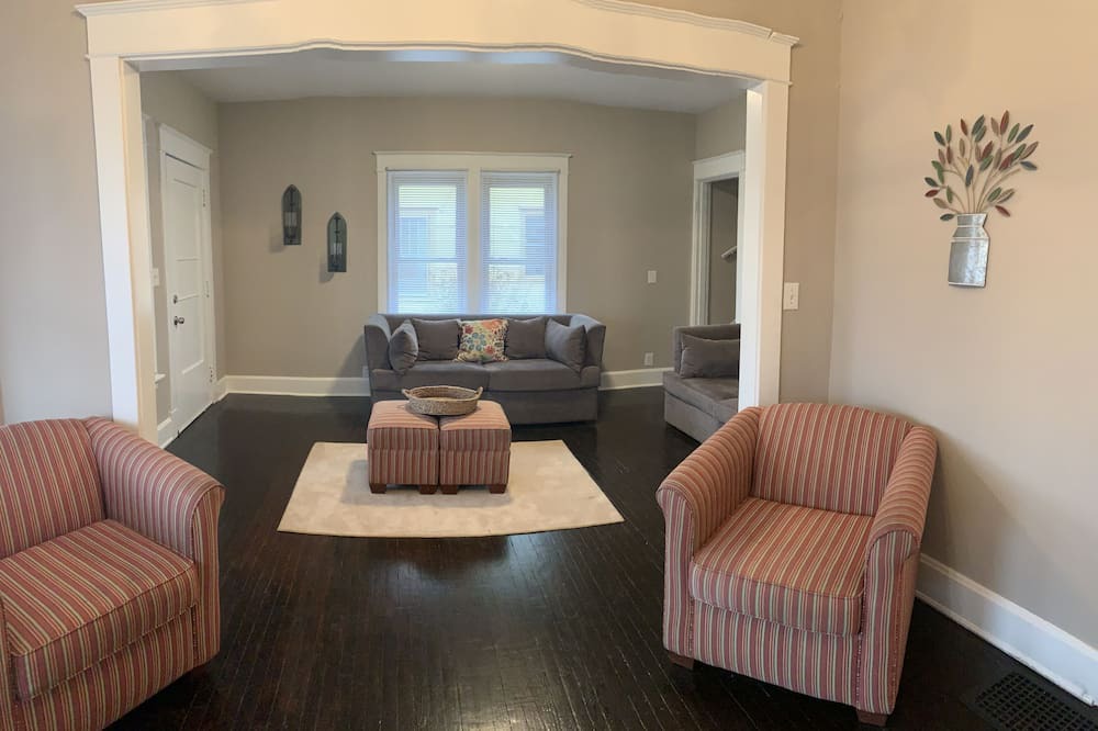 Photo of Bedroom in Middletown