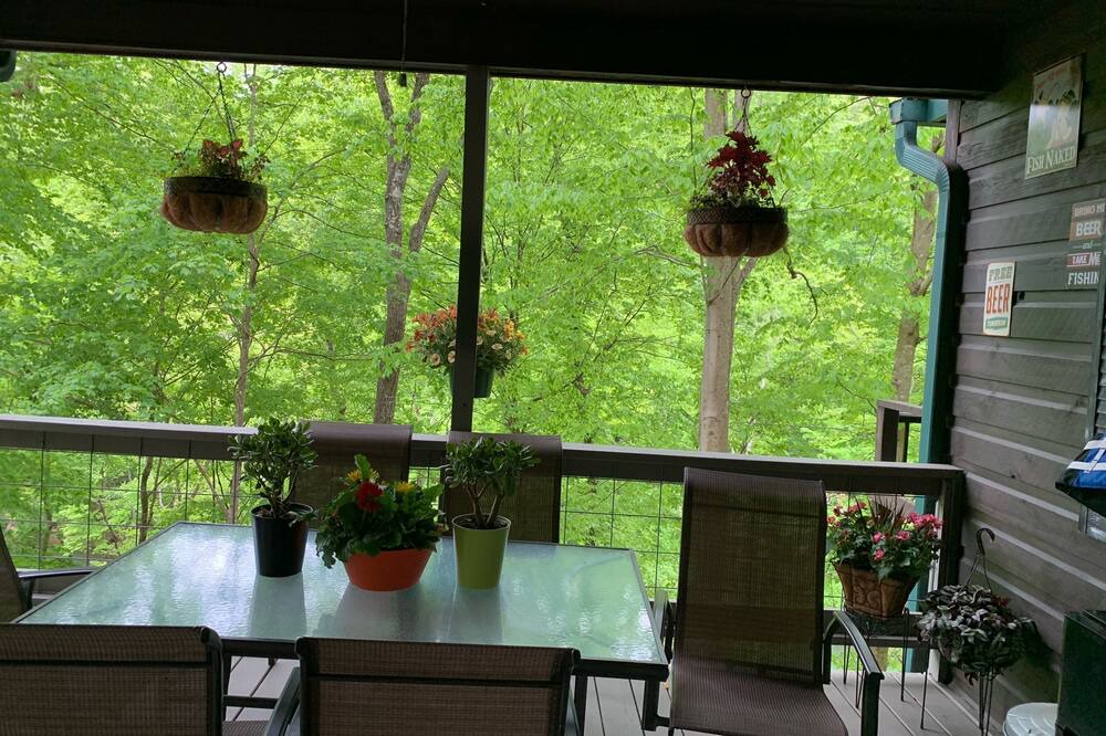 Photo of Patio Balcony in Sharps Chapel