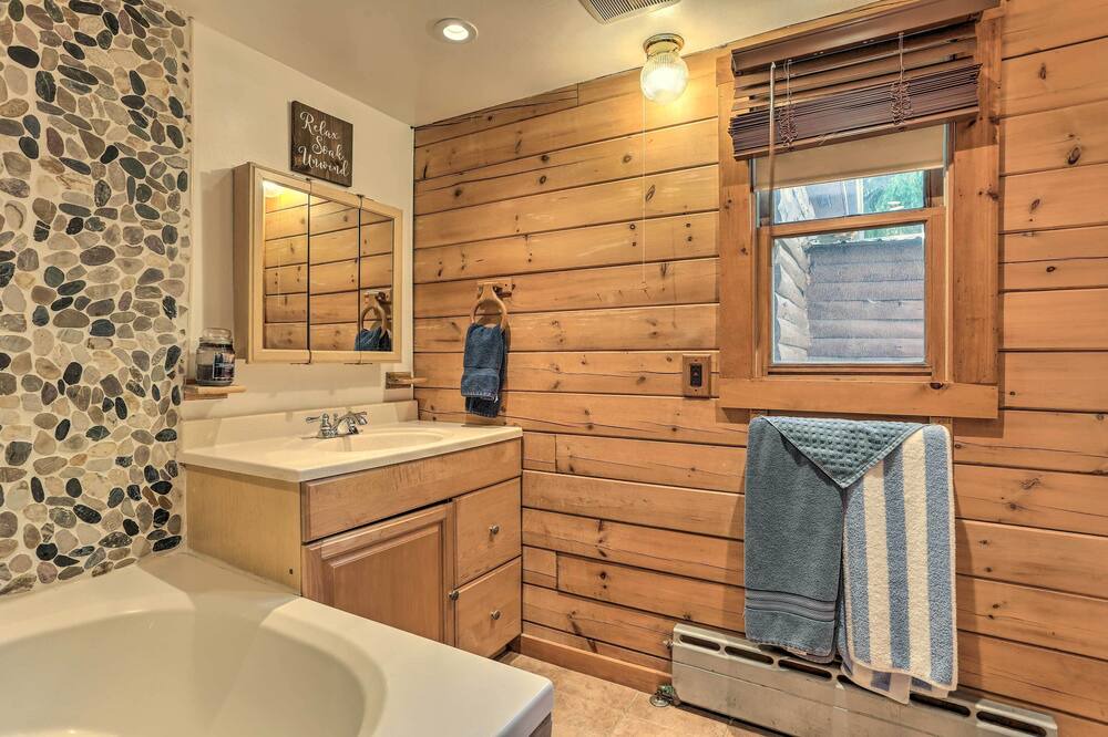 Photo of Bathroom in Town of Colchester