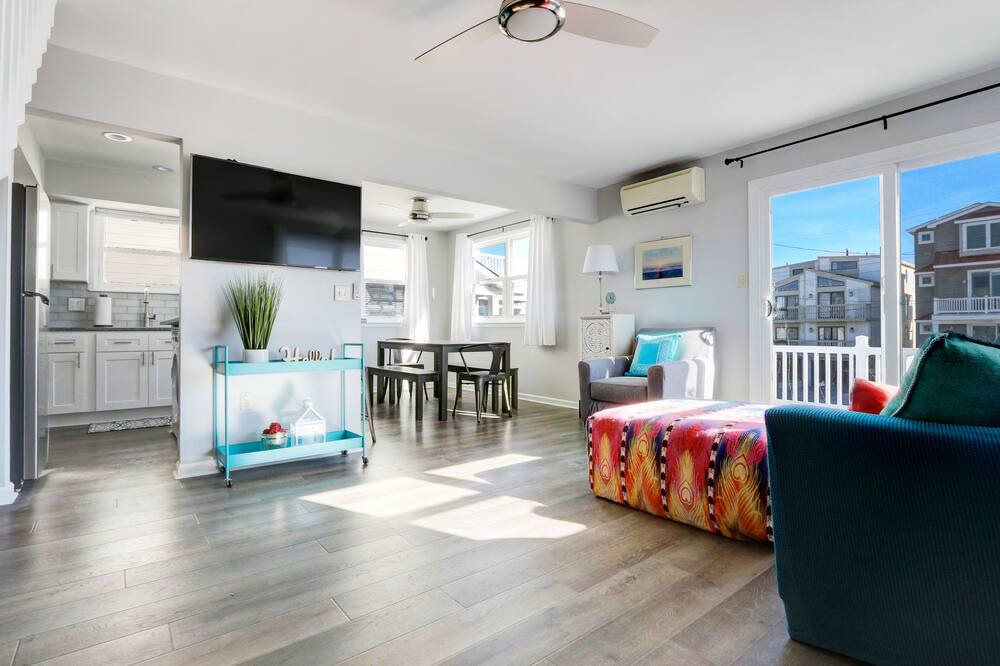 Photo of Livingroom in Townsend's Inlet