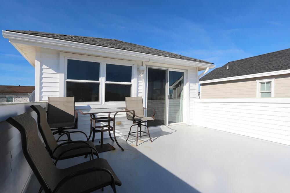 Photo of Patio Balcony in Townsend's Inlet