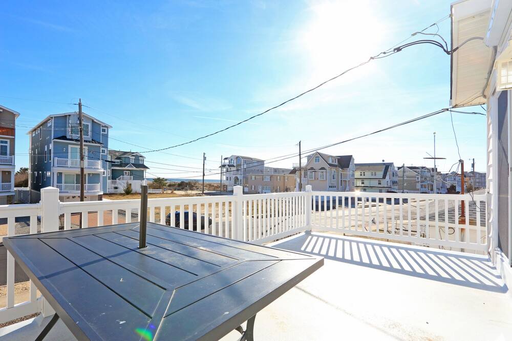 Photo of Patio Balcony in Townsend's Inlet