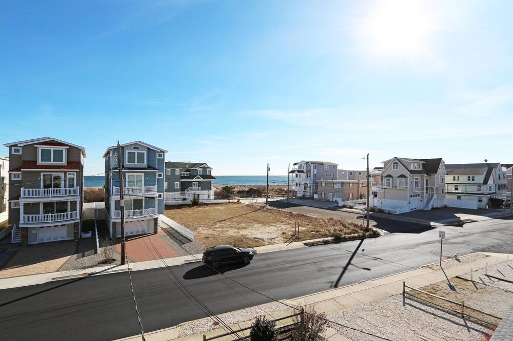 Photo of Patio Balcony in Townsend's Inlet