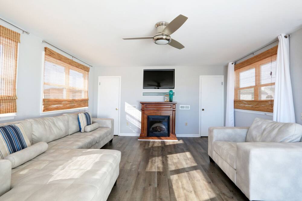 Photo of Livingroom in Townsend's Inlet