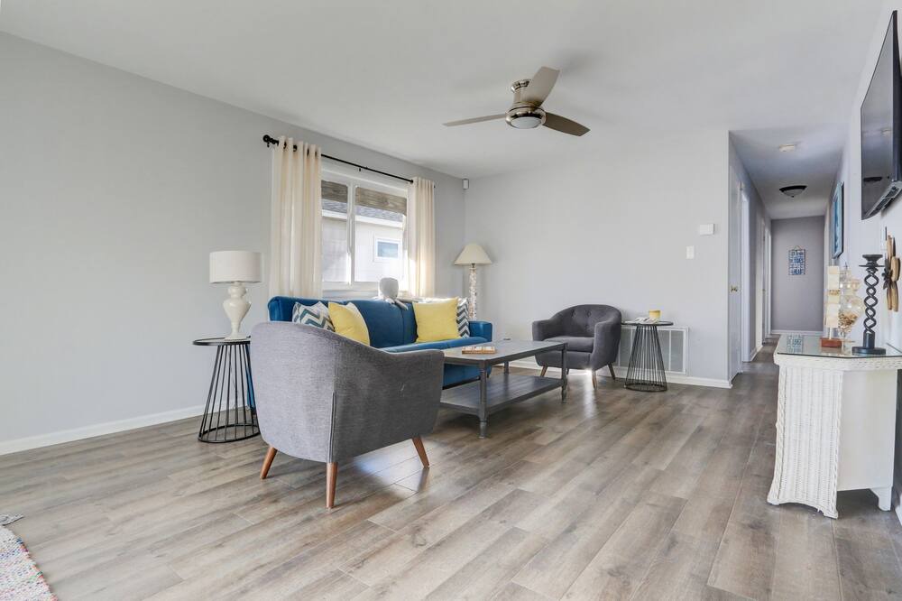 Photo of Livingroom in Townsend's Inlet