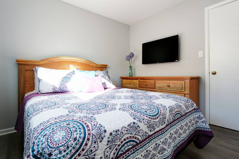 Photo of Bedroom in Townsend's Inlet