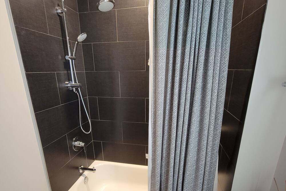 Photo of Bathroom in Brewerytown