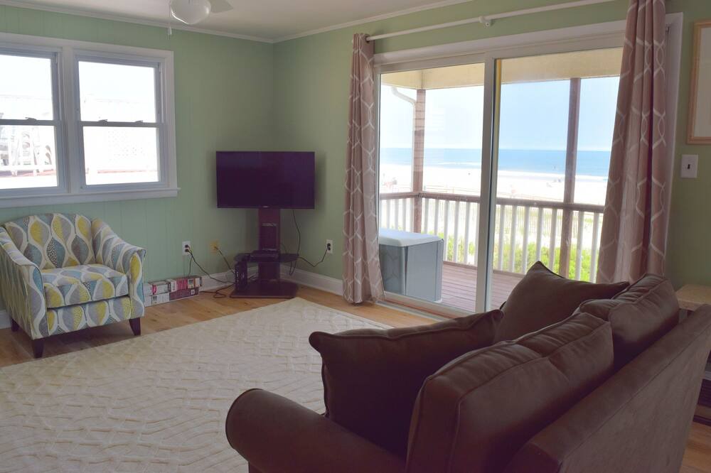 Photo of Livingroom in Townsend's Inlet