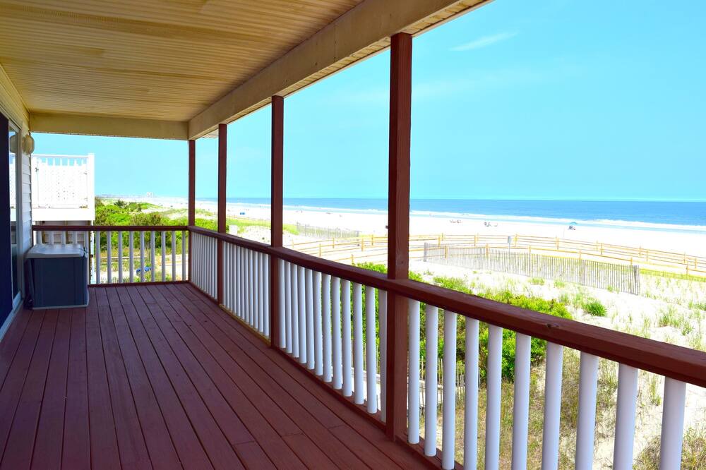 Photo of Patio Balcony in Townsend's Inlet
