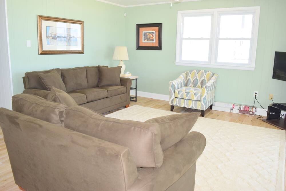 Photo of Livingroom in Townsend's Inlet