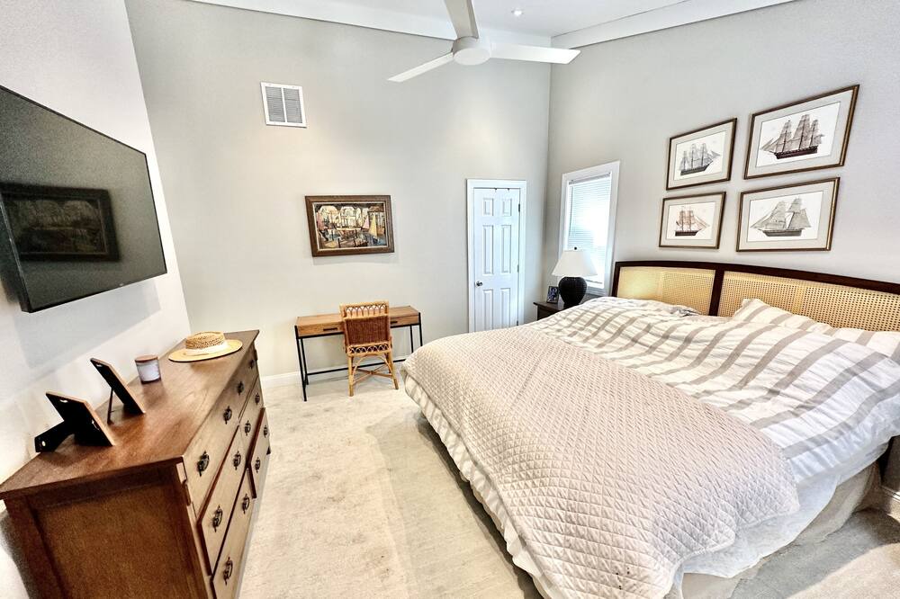 Photo of Bedroom in Sea Isle City