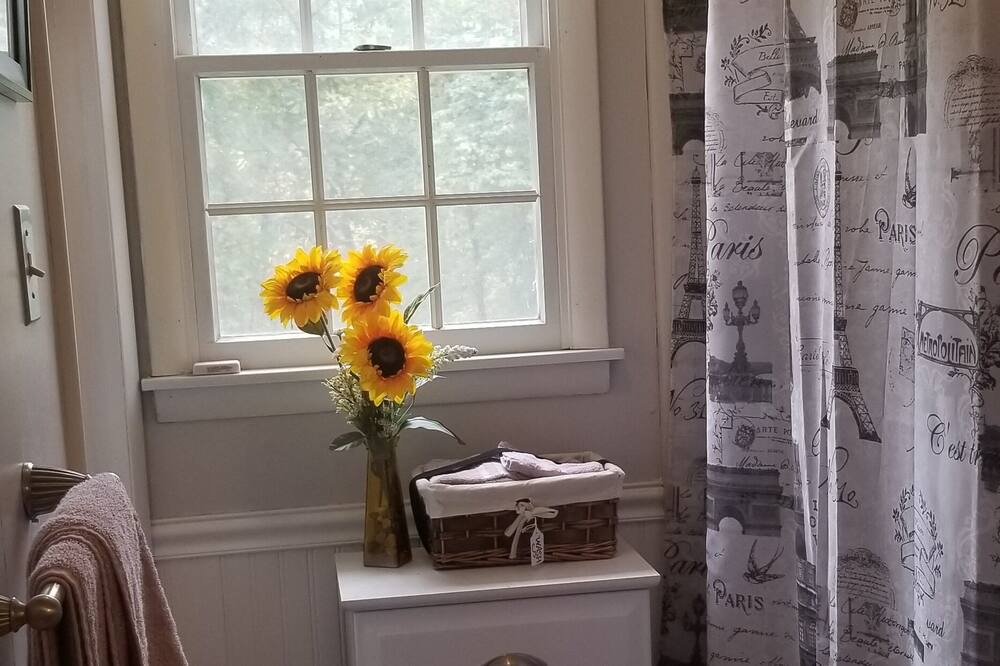 Photo of Bedroom in Spring Mount
