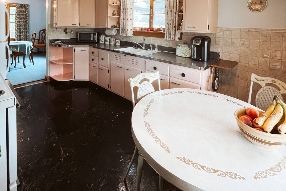 Photo of Kitchen in Paxinos