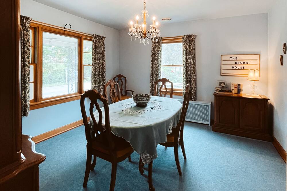 Photo of Livingroom in Paxinos