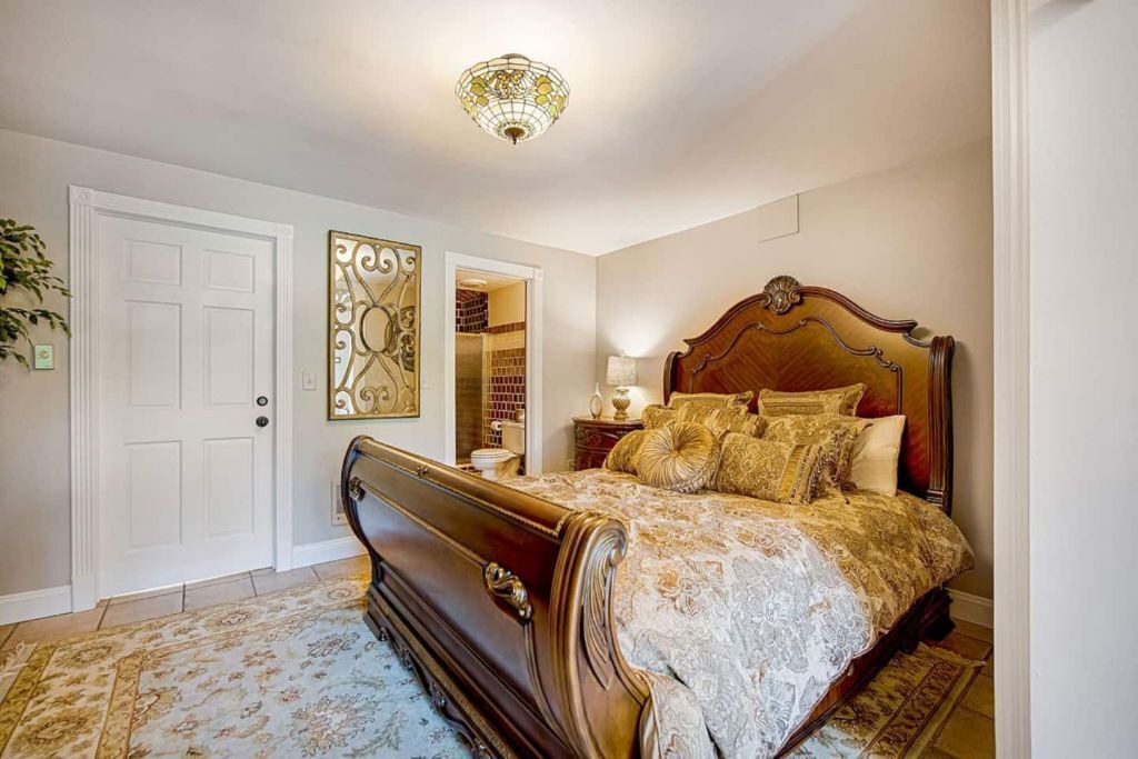 Photo of Bedroom in Elizabethtown