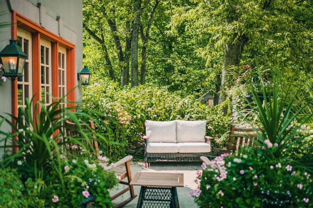 Photo of Outdoor in Elizabethtown