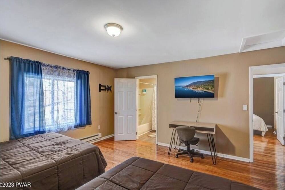 Photo of Bedroom in Lackawaxen