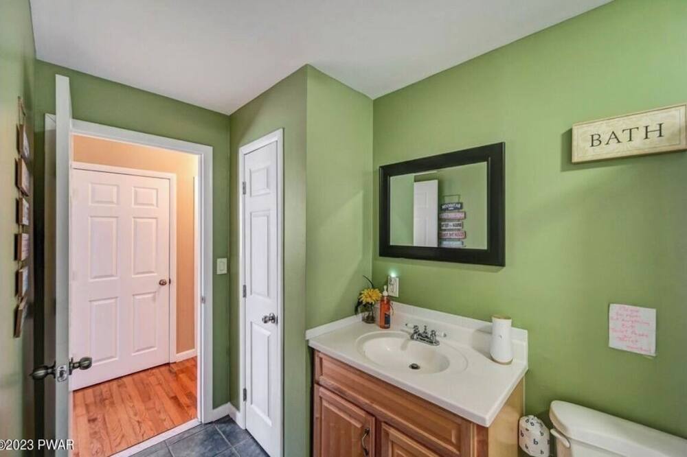Photo of Bathroom in Lackawaxen
