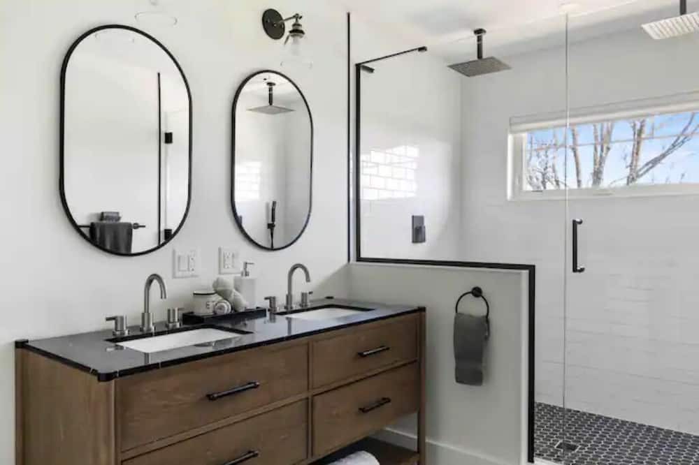 Photo of Bedroom in Rockwood