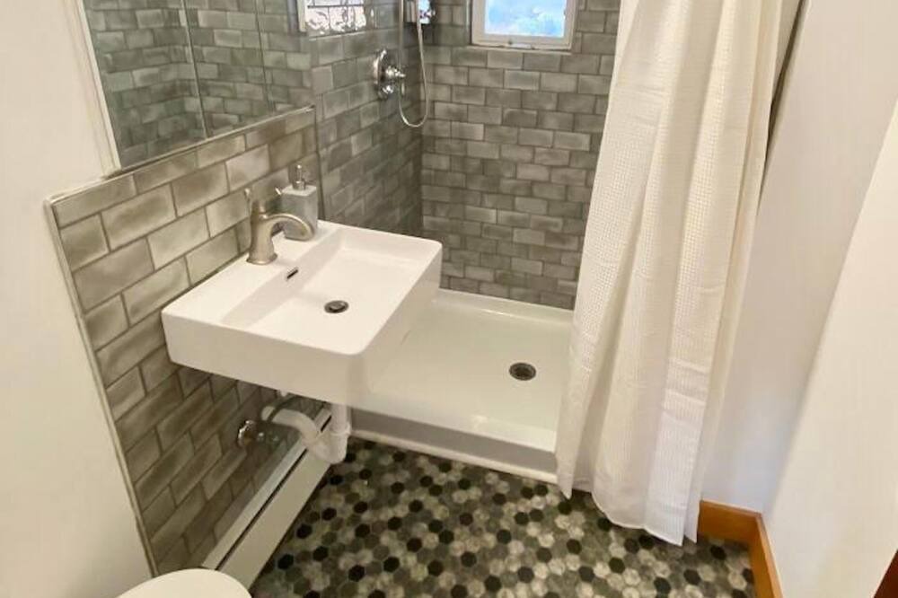 Photo of Bathroom in Sterling Forest