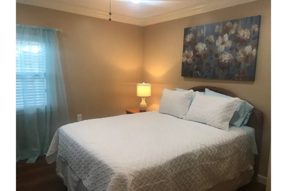 Photo of Bedroom in Beaver Falls