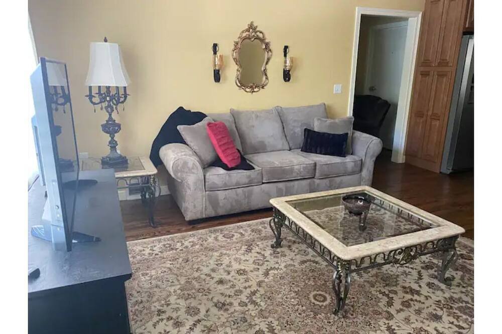 Photo of Livingroom in Beaver Falls