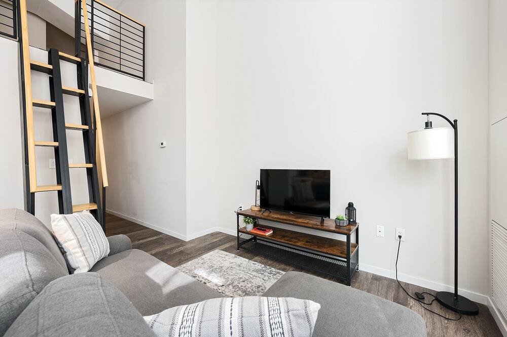 Photo of Bedroom in Downtown Cincinnati